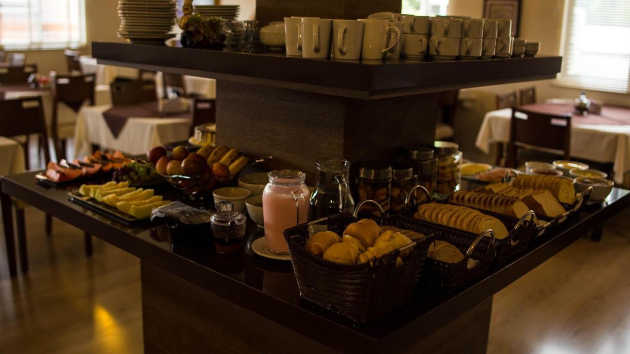 Hotel Fiorio Флорес да Куня Екстериор снимка