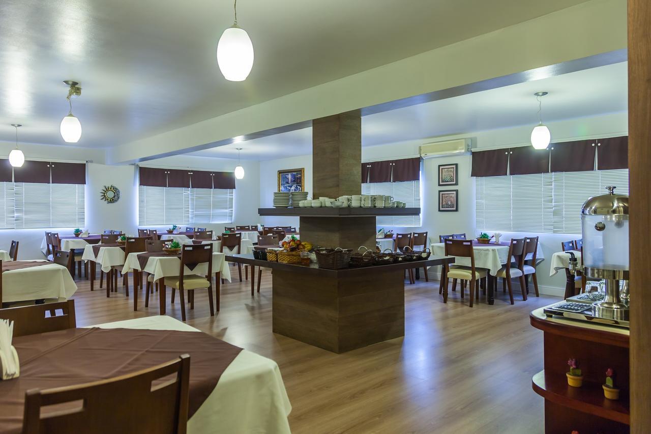 Hotel Fiorio Флорес да Куня Екстериор снимка