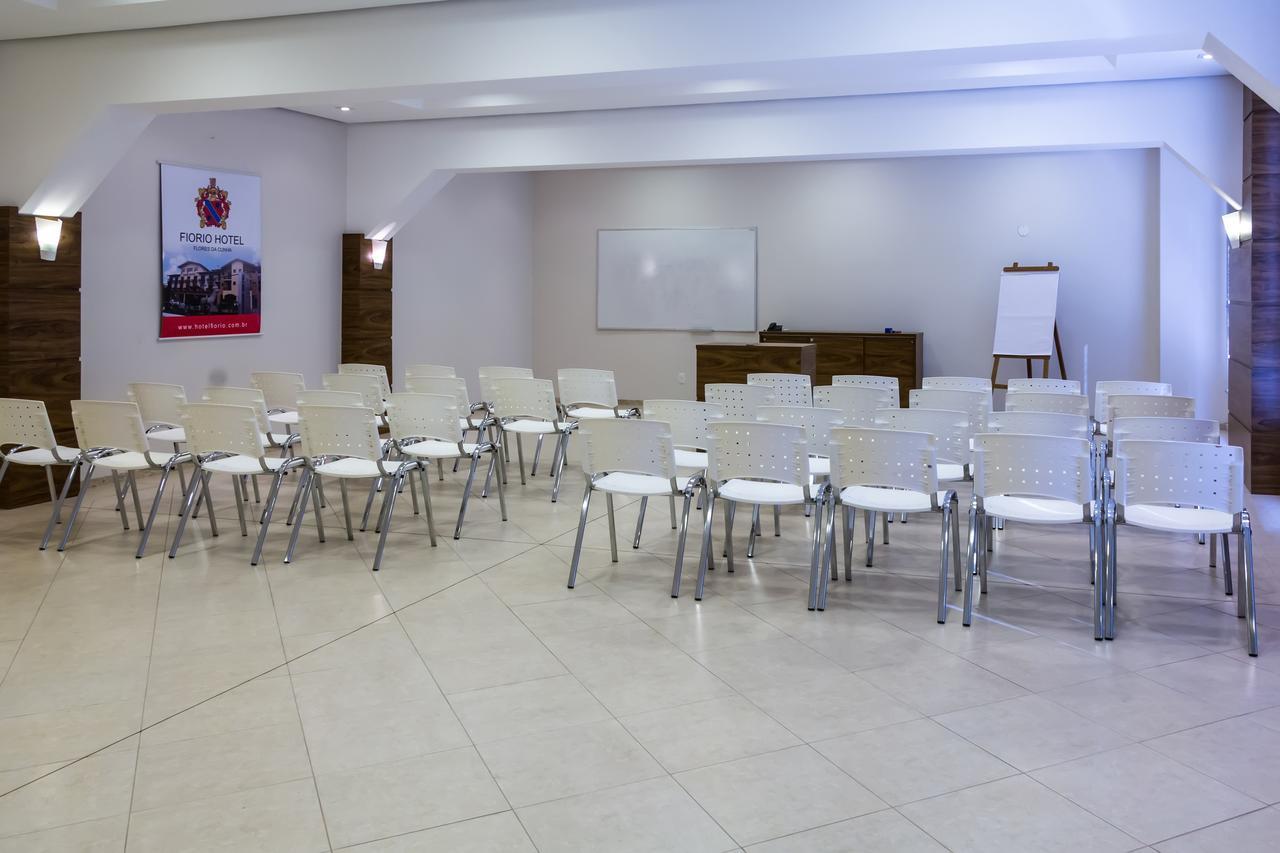 Hotel Fiorio Флорес да Куня Екстериор снимка