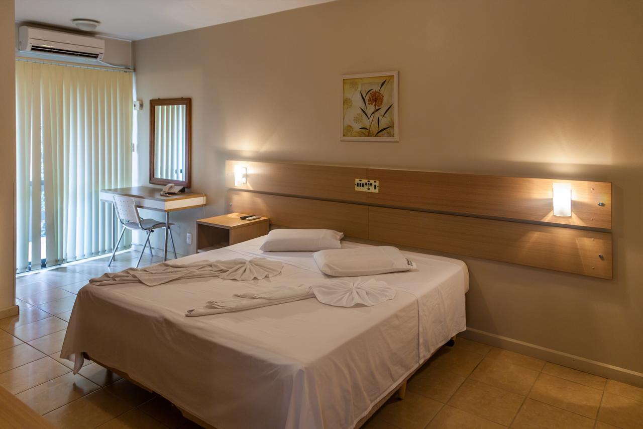 Hotel Fiorio Флорес да Куня Екстериор снимка