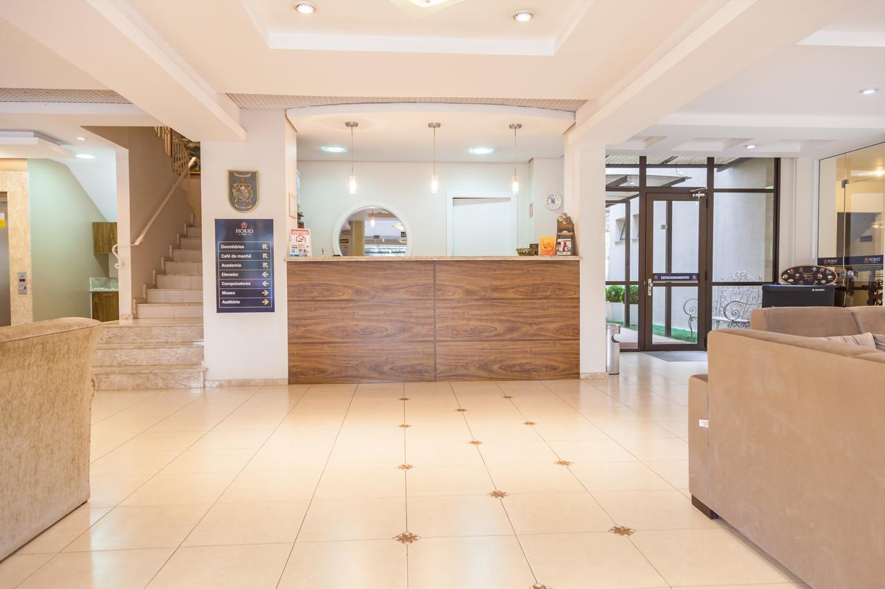 Hotel Fiorio Флорес да Куня Екстериор снимка