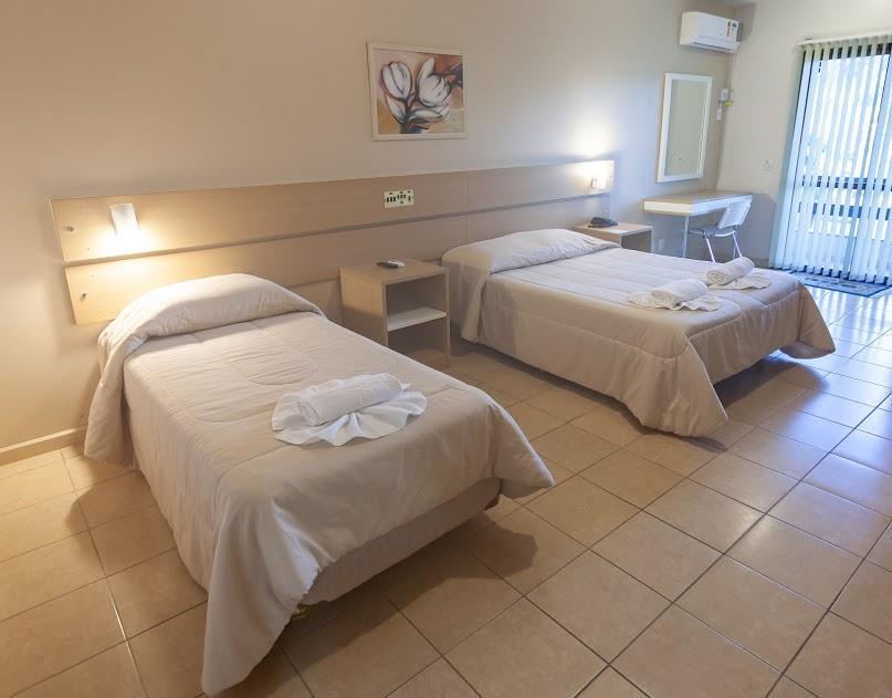 Hotel Fiorio Флорес да Куня Екстериор снимка